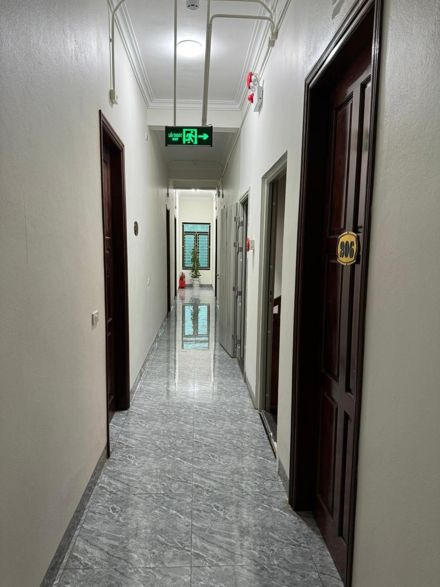 Hotel Minh Thang Nho Quan エクステリア 写真